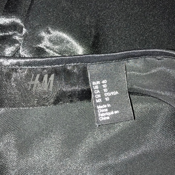 H&M tank top - Picture 3 of 3